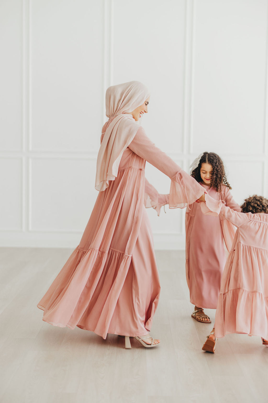 Sofia Abaya Set (Desert Rose)