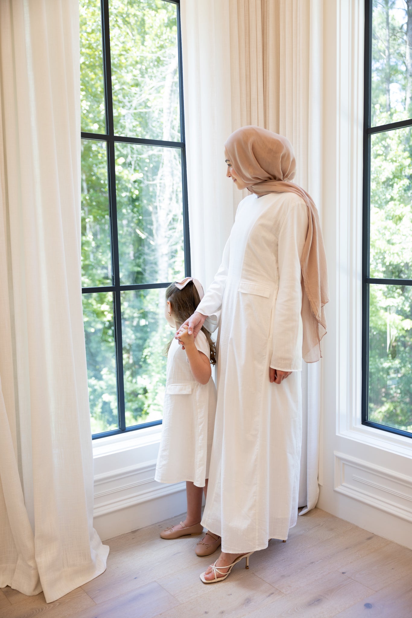 Mini Hana  (Off White)