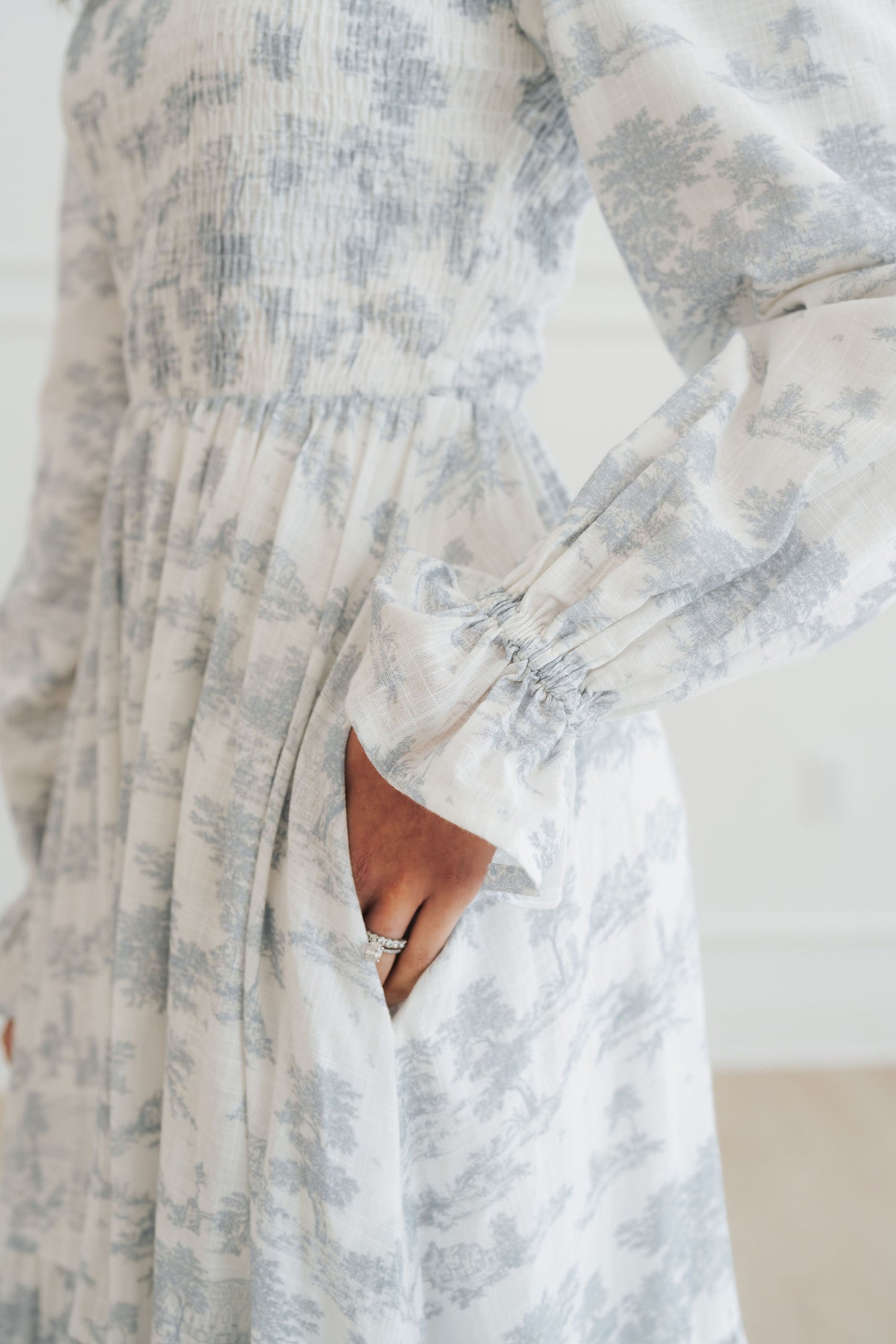 Garden of Noor (Dusty Blue)