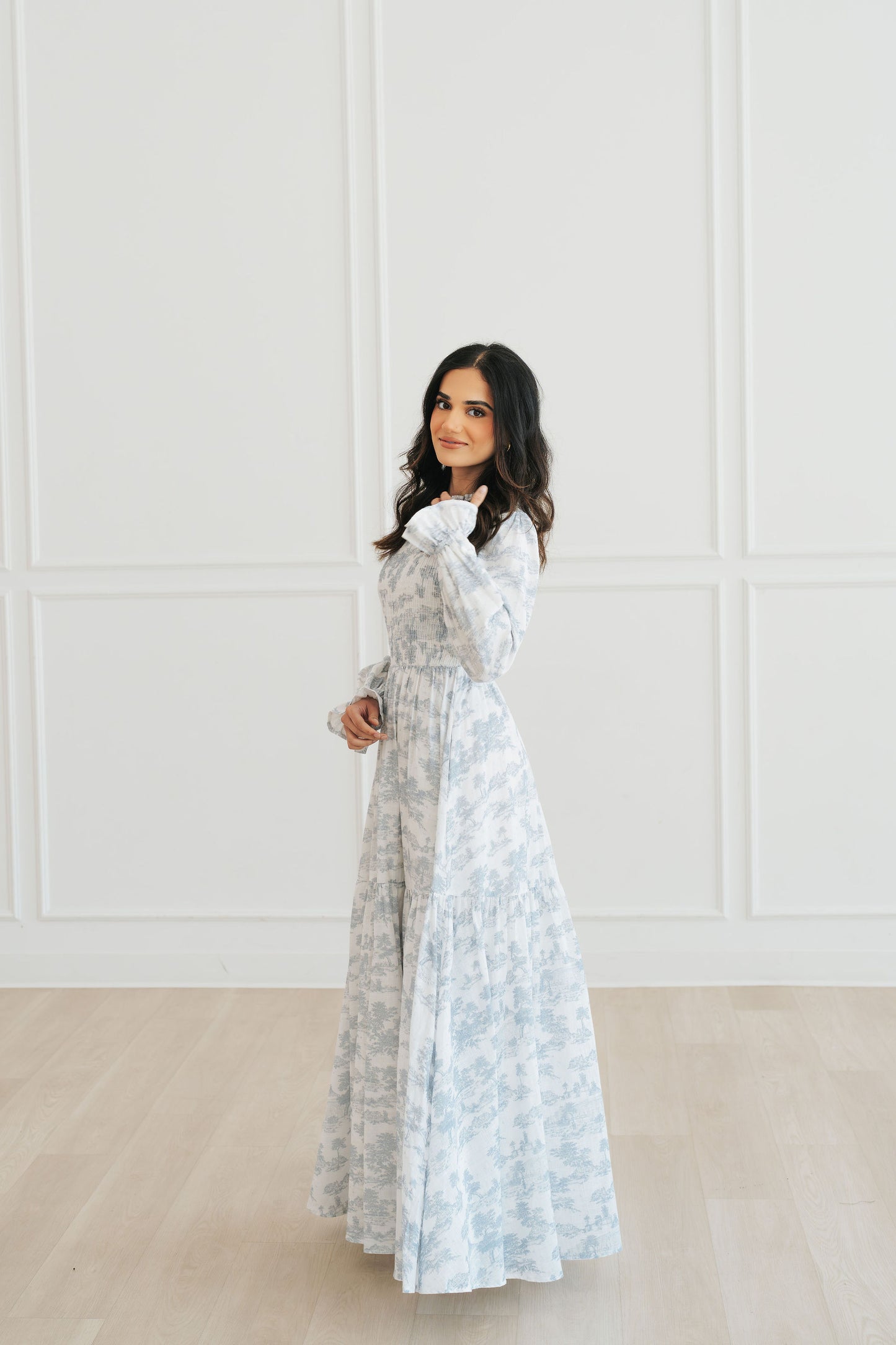 Garden of Noor (Dusty Blue)