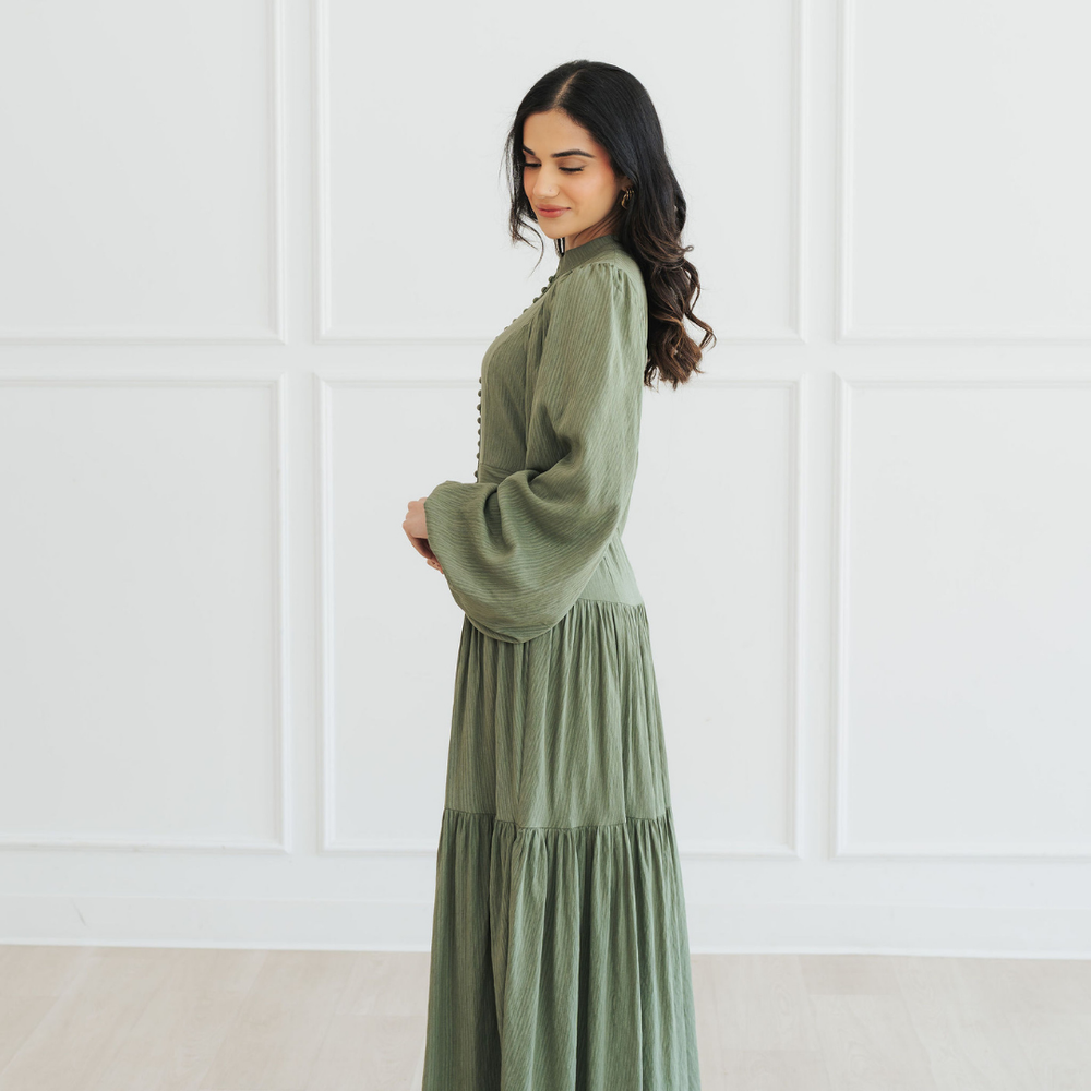 
                      
                        Lujaine (Ivy)
                      
                    