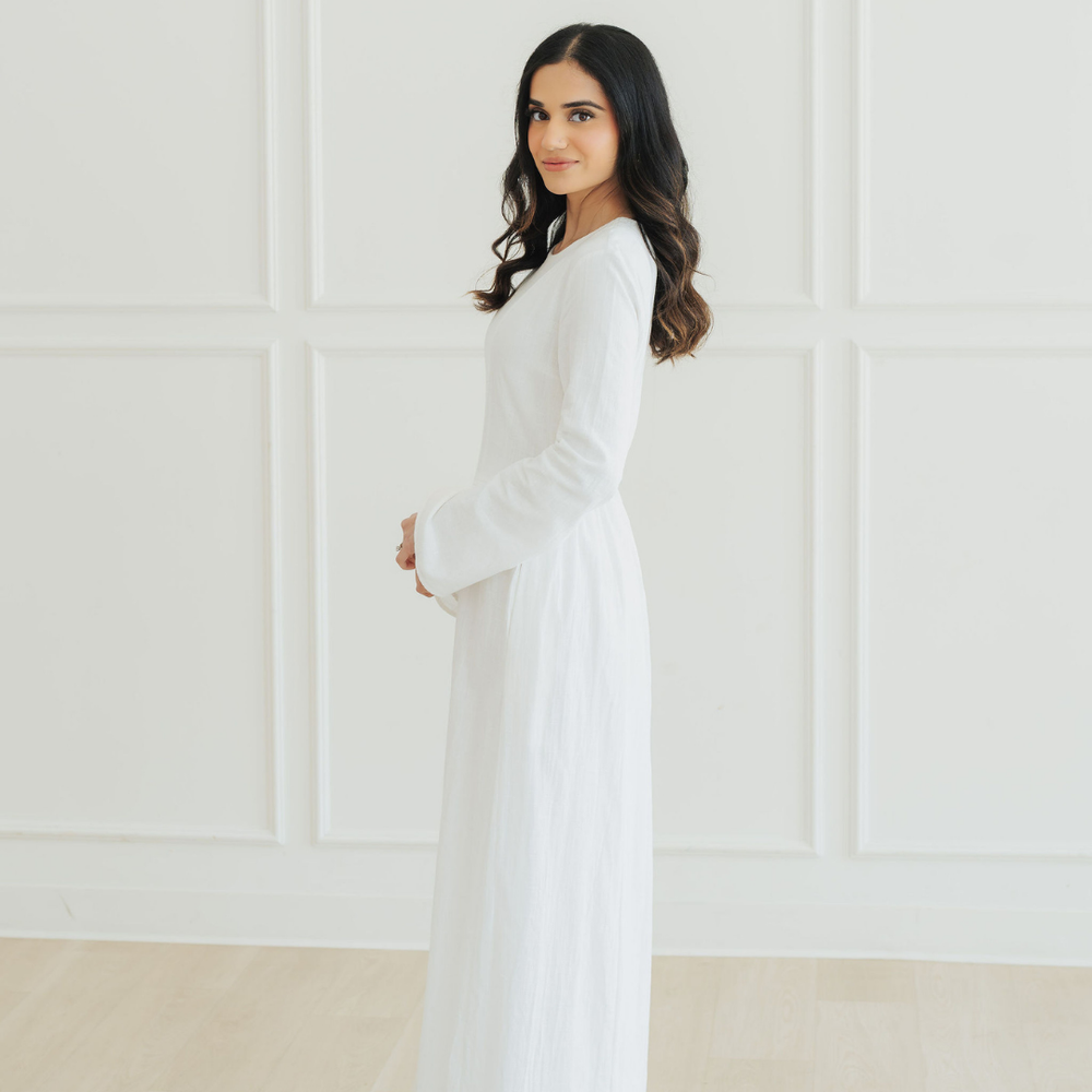 
                      
                        Hana (Off White)
                      
                    