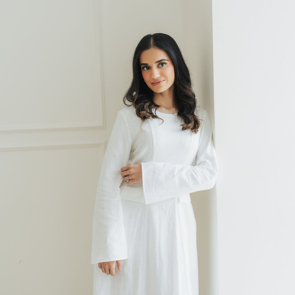 
                      
                        Hana (Off White)
                      
                    