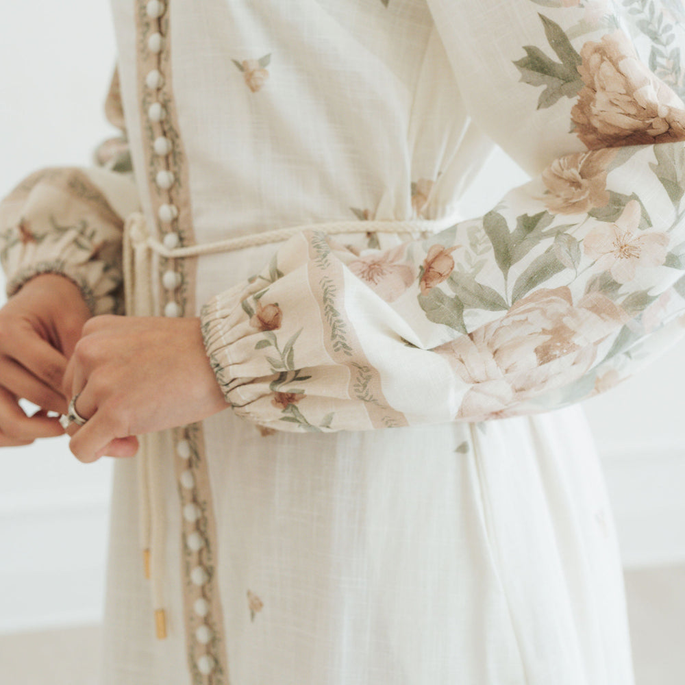
                      
                        Lila (Muted Floral)
                      
                    