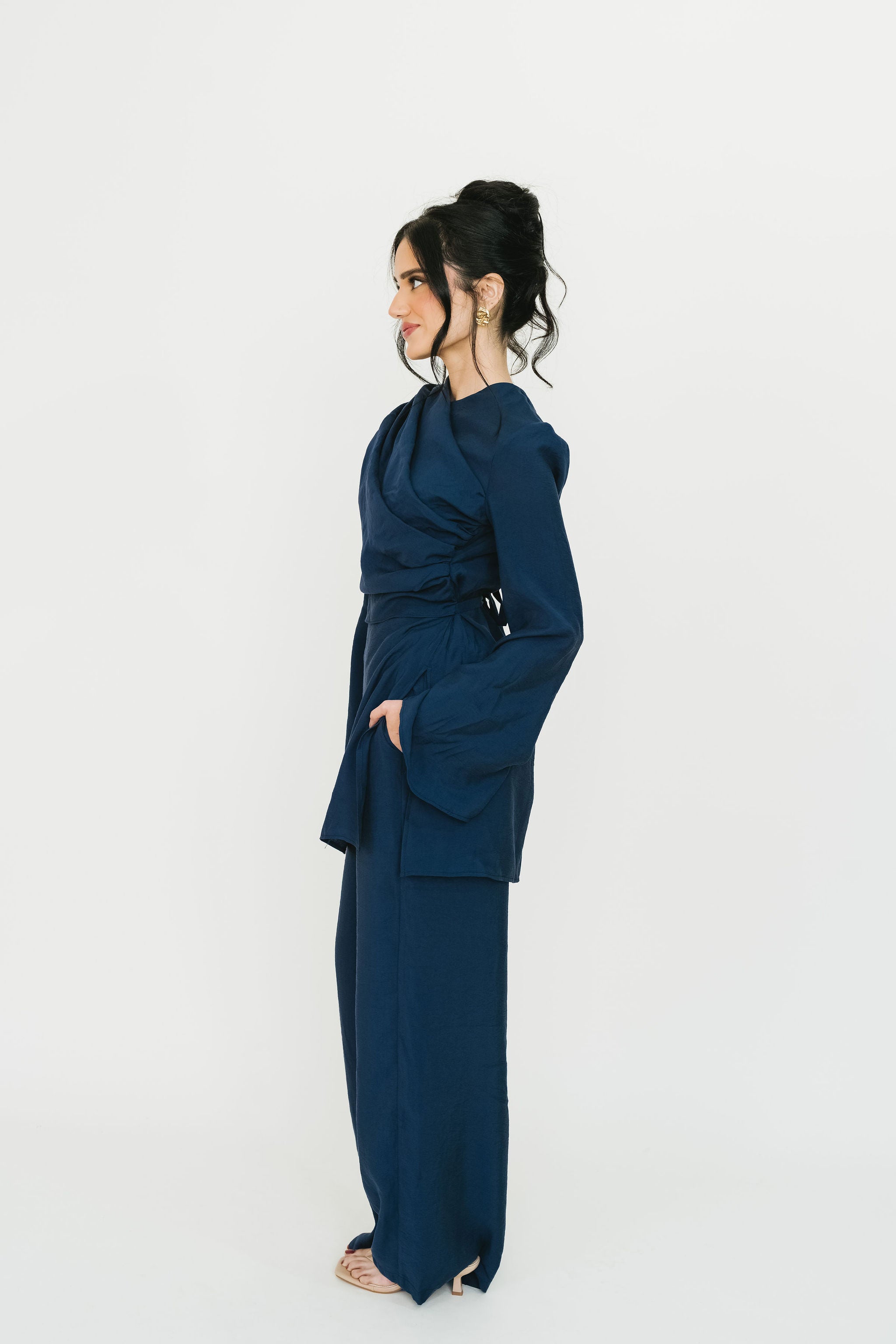 Mira Top & Pant Set (Navy) | SHIPS IN APPROX 3 WEEKS – Elaa The Label